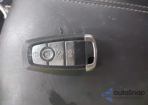 2017 Ford Edge Titanium z USA, uszkodzony, nr VIN 2FMPK4K99HBB72447